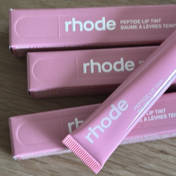 NEW - rhode Peptide Lip Tint in Ribbon - Picture 2 of 9